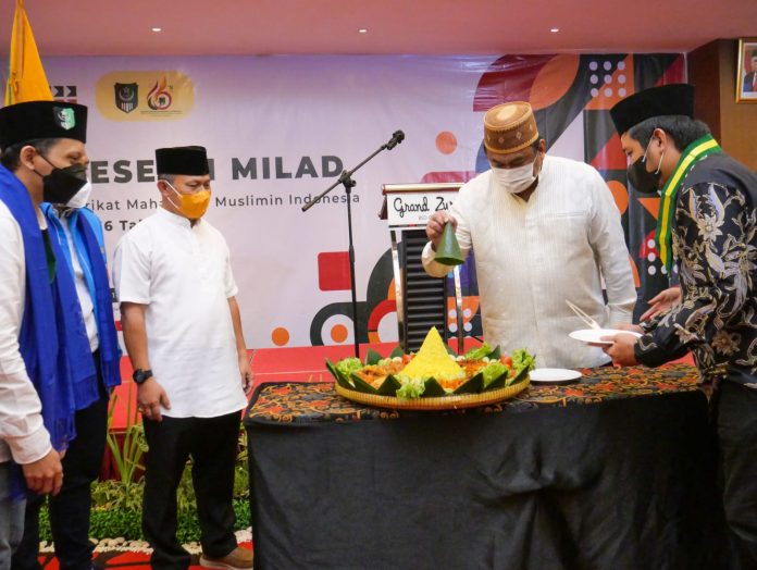 FOTO: Wakil Ketua DPRD Rahmat Gobel, Serikat Mahasiswa Muslimin Indonesia (SEMMI) menggelar acara Milad SEMMI ke 66 Di Tangerang Selatan, Banten, pada Minggu (10/4).