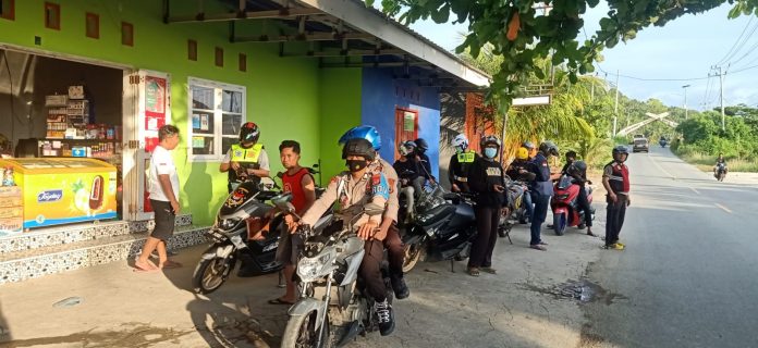 FOTO: Kepolisian Polres Selayar, Lakukan giat patroli keamanan wilayah. Minggu, (10/4)