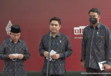 Ketum BPP HIPM Temui Presiden Jokowi, ini yang Dibahas FOTO: Ketum BPP HIPMI Mardani H. Maming saat memberikan keterangan pers usai pertemuan dengan Presiden Jokowi, di Komplek Istana Kepresidenan, Jakarta, Senin (11/04/2022). (Sumber: Tangkapan Layar)
