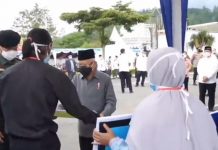 Wapres Serahkan BLT Hingga Bansos Kepada Warga Aceh Tengah FOTO: Hasil tangkap layar saat Wapres menyerahkan BLT minyak goreng dan Banson di Aceh Tenggah. Rabu, (13/4)