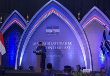 Beri Wejangan di Silaturahmi dan Kontemplasi PD, SBY: Politik Memang Keras dan Sering Kejam FOTO: Ketua Majelis Tinggi Partai Demokrat, Susilo Bambang Yudhoyono, dalam acara Malam Silaturahmi dan Kontemplasi Partai Demokrat di Hotel Sultan, Jakarta, Minggu (17/4/2022). (Antara/Putu Indah Savitri)