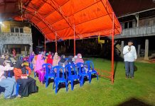 PT Malea Energy Gelar Safari Ramadhan bersama Masyarakat Sekitar Lokasi Perusahaan Ket: (Foto_ist) Pimpinan PT Malea Energi, Victor Batuan Batara bersama masyarakat Tana Toraja saat acara Safari Ramadhan