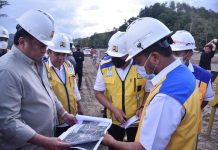 Gobel: Bendungan Bulango Ulu akan Perkuat Pangan FOTO: Wakil Ketua DPR RI Bidang Korinbang, Rachmat Gobel, Bidang Korinbang, Rachmat Gobel, meninjau pembangunan Bendungan Bulango Ulu di Kabupaten Bone Bolango, Provinsi Gorontalo.