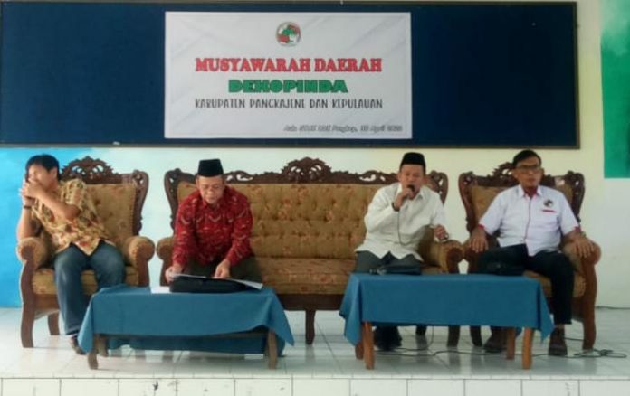 IMG-20220501-WA0061 FOTO: Dari Kanan Dr.Resydianti Willen, SH, MH., Abdul Rahman Kambi, Lc, MM. Aldin Belun,SH. Dr. Enra Efni, S.Ip, MH.