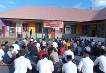 Di Idulfitri, 41 Anak Warga Binaan Rutan Klas IIB Kepulauan Selayar, Keciprat Remisi FOTO: Suasan Salat id di Rumah Tahanan Klas IIB Kabupaten Kepulauan Selayar, Sulawesi Selatan. Senin, (2/5/2022)