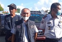 Antisipasi Arus Balik dari Pelabuhan Pamatata PT. ASDP Indonesian Siagakan Tiga Kapal Ferry FOTO: General manager PT. ASDP Indonesian Ferry (Persero) Alvius D Bago, Saat meninjau penyeberangan, penumpang, sepeda motor dan kendaraan kecil (mobil pribadi) dilintasan Pelabuhan Pamatata-Bira. Jumat, (6/5)