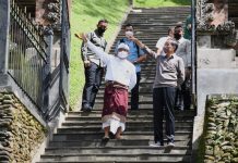 Kunjungi Cagar Budaya, Presiden Dorong Pemeliharaan Aset Kebudayaan Negara FOTO: Presiden Jokowi berkunjung ke cagar budaya Pura Tirta Empul, Gianyar, Bali, Jumat (06/05/2022) (Foto: BPMI Setpres/Lukas)
