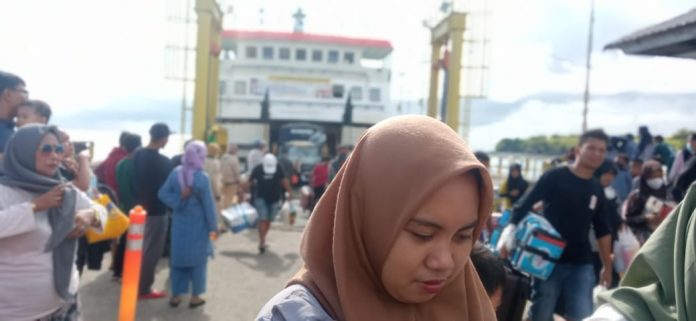 FOTO: Tiga unit armada kapal Ferry disiagakan PT. ASDP Indonesian Ferry (Persero) Cabang Kepulauan Selayar, Sulawesi Selatan, sejak hari, Sabtu, (7/5) subuh, sampai sore hari.