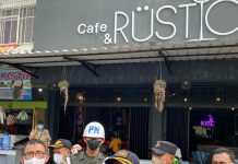 Dinas Pariwisata Tutup THM Rustic Bar Cafe, Langgar SE Wali Kota Makassar FOTO: Kepala Bidang Pengembangan Pariwisata Makassar Andi Karunrung, Saat ditemui awak media di THM Rustic Bar Cafe, Kompleks Ruko Pasar Toddopuli, Jalan Toddopuli Raya Timur, Makassar, Sulawesi Selatan usai diberi sanksi penutupan sementara, Kamis, (12/5/2022).