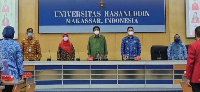 FOTO: Rektor Universitas Hasanuddin, Prof. Dr. Ir. Jamaluddin Jompa, M.Sc dan Kepala Badan Pusat Statistik (BPS), Bapak. Dr. Margo Yuwono, S.Si, M.Si.