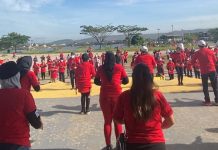 DPC PDIP Kutai Timur Peroleh Rekor Muri Senam Indonesia Cinta Tanah Air FOTO: DPC PDI Perjuangan Kabupaten Kutai Timur laksanakan pemecahan rekor muri SICITA (Senam Indonesia Cinta Tanah Air) secara Hybrid dilapangan Polder Ilham Kutai Timur. Jumat, (20/5/2022)