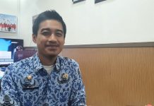Dear Warga Makassar, Dukcapil Buka Pelayanan di Hari Sabtu dan Minggu Kepala Dinas Kependudukan dan Pencatatan Sipil (Disdukcapil) Makassar, Muh Hatim