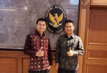 Menkes Dukung Prof Taruna Ikrar Gagas General Assembly IAMRA 2023 di Indonesia FOTO: Kiri Prof. Taruna Ikrar bersama Menteri Kesehatan Budi Gunadi Sadikin di ruangan kerjanya, Gedung Adhyatma, Kementerian Kesehatan (Kemenkes), Jakarta.