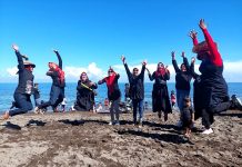 PC KKT Barombong Gowa, Aktif Mengabdi FOTO: Kegiatan Family Gathering PC KKT Barombong di pantai Angin Mamiri, Tamalate, Makassar. Minggu, 5 Juni 2022.