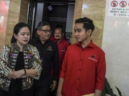 Ijazah Gibran Memanas, PDIP Buka Pintu Dialog dengan PKS FOTO: Puan Maharani saat mendampingi Gibran saat mendaftar sebagai calon Wali Kota Solo di DPP PDI Perjuangan
