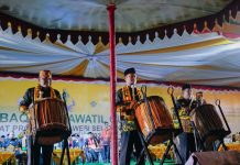 Wabup Edy Manaf Hadiri Pembukaan MTQ Sulsel ke XXXII FOTO: Wakil Bupati Bulukumba Andi Edy Manaf menghadiri pembukaan Musabaqah Tilawatil Qur'an (MTQ) tingkat Provinsi Sulawesi Selatan ke XXXII di Stadion Lapatau Watampone, Kabupaten Bone, Jum’at, 24 Juni 2022 malam.