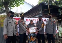Jelang HUT Bhayangkara ke 76, Kapolsek Turikale Beserta Jajaran Gelar Baksos FOTO: Kapolsek Turikale Kompol Ridwan Saenong, S.H.,M.H. Saat memimpin giat Bakti Sosial (Baksos) Religi. Kamis, (24/6)