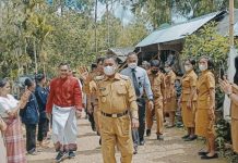 Hadiri KBM di Balusu, Bupati Ombas: Pelayanan Menggunakan Hati