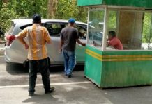 Kini Masuk Titik Nol Bayar Retribusi, Ini penjelasan Kadis Parpora FOTO: Penarikan restribusi dikawasan Titik Nol Bulukumba