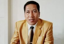 Di HUT Bhayangkara Ke 76, Dekan Fakultas Hukum UNHALU Beri Apresiasi ke Kapolsek Turikale FOTO: Dekan Fakultas Hukum Universitas Halu Oleo DR. Herman, S.H.,L.L.M