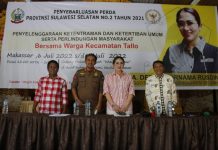 Sosper, Legislator Golkar Debbie, Rusdin: Warga Berhak Mendapat Ketentraman dan Ketertiban FOTO: Anggota DPRD Sulawesi Selatan dari Fraksi Golkar, Debbie Purnama Rusdin melakukan sosialisasi penyebarluasan Perda Provinsi Sulawesi Selatan Nomor 2 Tahun 2021, tentang penyelenggaraan ketentraman dan ketertiban umum serta perlindungan masyarakat, Kamis (07/07/2022).