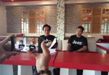 Ikut Seleksi, Mantan Dirut PDAM Polewali Singgung Usia dan Sertifikasi Kompetensi Direksi Terpilih FOTO: Fadhly Anwar dan Ayyub Absro saat memberikan keterangan pers terkait hasil seleksi Direksi PDAM Makassar. Jumat, (8/7/2022)