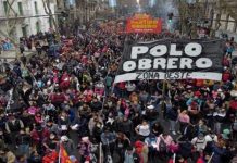 Krisis dan Utang Meroket, Rakyat Argentina Turun Ke Jalan FOTO: Anggota organisasi sosial dan kelompok kiri memprotes kesepakatan pemerintah Presiden Argentina Alberto Fernandez dengan Dana Moneter Internasional (IMF), di Buenos Aires, Argentina pada Sabtu (9/7)/anews