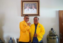 Disambut Gembira Pengurus, Mantan Bupati Tana Toraja Kembali Kenakan Jas Golkar