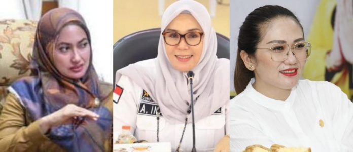 FOTO: Indah Putri Indrayani, Andi Ina Kartika Sari dan Debbie Purnama Rusdin