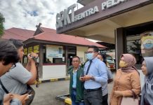 Tanggapan Tim Kuasa Hukum Atas Penetapan Tersangka 11 Mahasiswa di Palopo FOTO: Tim Kuasa Hukum 11 Mahasiswa Tersangka Kasus Rubuh nya Pintu Pagar Kejari Palopo Menewaskan 1 Personil Satpam.