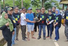 Digelar di Rumbia, Raker KKT Kota Makassar Bernuansa Outdoor Kerukunan Keluarga Turatea (KKT) Kota Makassar sukses menggelar Rapat Kerja (Raker) di Desa Rumbia, Kabupaten Jeneponto, Sabtu 6 hingga 7 Agustus 2022.