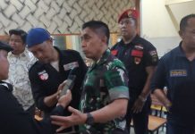 Panglima’ta Nyatakan Siap Maju Dalam Pemilukada di 2024 FOTO: Panglima Kodam XIV/Hasanuddin, Mayor Jenderal Andi Muhammad Bau Sawa saat ditemui Awak media. Senin, (8/8)