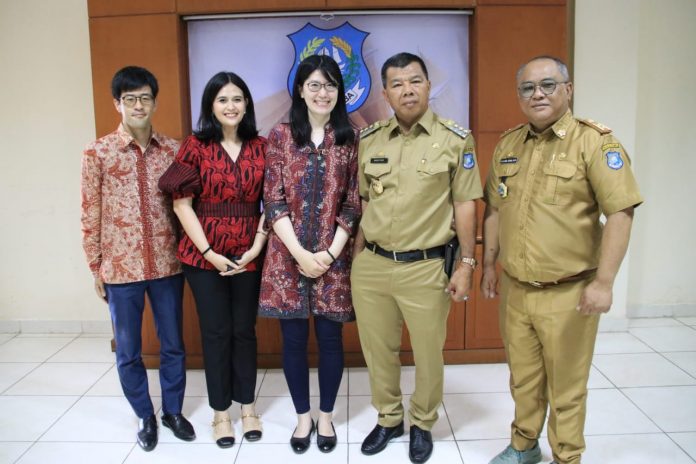 FOTO: Bupati Bulukumba Muchtar Ali Yusuf menerima kunjungan perwakilan PT. Sumitomo Indonesia serta perwakilan Rumah Sakit Universitas Hiroshima di Ruang Rapat Bupati, Selasa, 9 Agustus 2022.