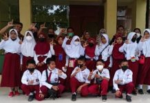 SK Salur Bansos PIP Telah Diaktivasi, Kadis Pendidikan Pangkep Bersurat Ke BRI FOTO: Pelajar Sekolah Dasar di Pulau Liukang Tangaya, Kabupaten Pangkep, Provinsi Sulawesi Selatan. (Ist)
