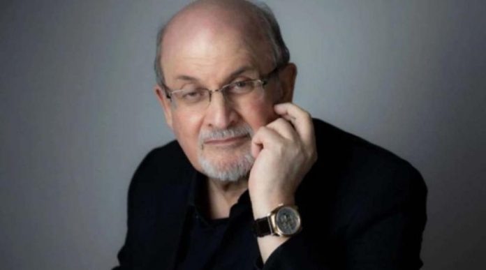 FOTO: Salman Rushdie (Sumber : Twitter @Humanist_UK)