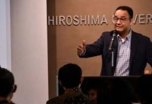 Gubernur DKI Hadiri Seminar di Tokyo dan Hiroshima, Anies: Jepang Menaruh Perhatian Amat Besar pada Perkembangan Jakarta FOTO: Gubernur DKI Jakarta Anies Baswedan saat mengisi seminar di Hiroshima University/Repro