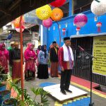 Warga Kelurahan Tamamaung Gelar Upacara HUT RI, Dihadiri Sekdis Perpustakaan Kota Makassar FOTO: Sekertaris Dinas Perpustakaan Kota Makassar, Andi Mappanyukki saat menjadi inspektur upacara. Rabu, (17/8)