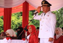 HUT ke 77 Kemerdekaan RI di Lapda Berlangsung Hikmat, Ini Putra Putri yang Bertugas di Upacara FOTO: Bupati Bulukumba, Andi Muchtar Ali Yusuf saat memimpin upacara peringatan HUT ke-77 Kemerdekaan Republik Indonesia (RI) di Lapangan Pemuda (Lapda) Bulukumba, Rabu, 17 Agustus 2022.