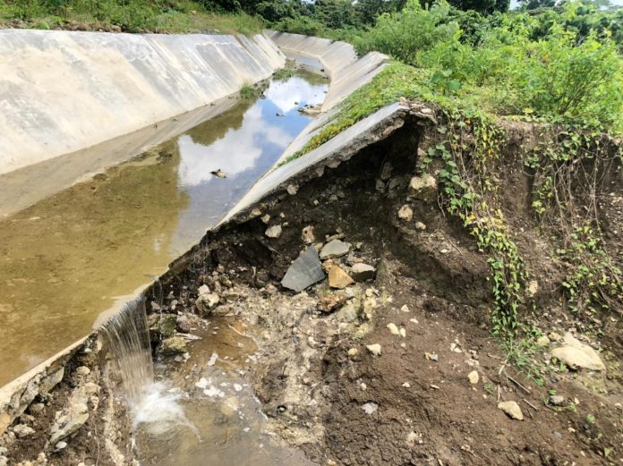 FOTO: Pekerjaan PT. Fatdeco Tama Waja Pekerjaan Proyek Irigasi Buton Utara Senilai Lambale Tahap III dengan anggaran senilai Rp 10,8 Milyar lebih.