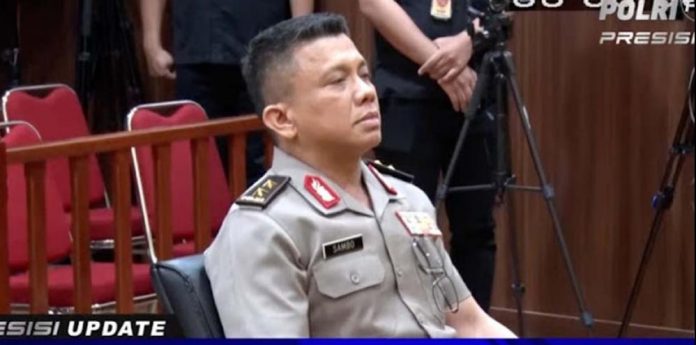 FOTO: Tangkap layar, Mantan Kadiv Propam Polri Irjen Pol Ferdy Sambo saat menghadiri sidang di Komisi Kode Etik Profesi Polri (KKEP) di Gedung Transnasional Crime Center (TNCC) Mabes Polri. Kamis, (25/8/2022)