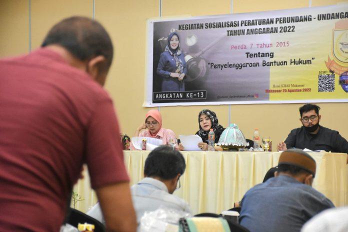 Foto: Anggota DPRD Kota Makassar, Nurul Hidayat menggelar Sosialisasi Peraturan Daerah (Perda) Nomor 7 Tahun 2015 tentang Penyelenggaraan Bantuan Hukum, di Hotel Khas, Jl Andi Mappanyukki, Kamis (25/8/2022).