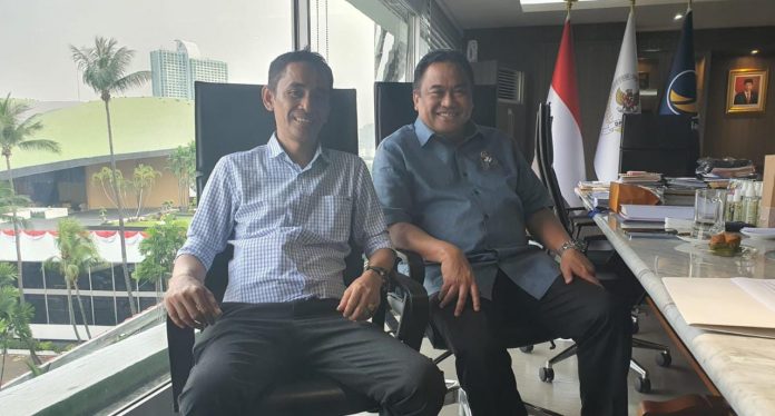 FOTO: Kiri Andi Rahmat Saleh (Andi Emmang) saat bersama Wakil Ketua DPR RI Rachmat Gobel di Gedung DPR RI Senayan, Jakarta.