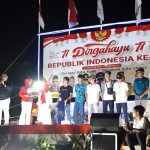 Warga RW 13 Kelurahan Batua Gelar Pesta Rakyat Peringati 77 Kemerdekaan RI, Ismo: Terima Kasih Atas Dukungan Seluruh Warga FOTO: Ismail Mooduto, SE, bersama Pemuda di Kelurahan Batua saat digelar Pesat Rakyat Peringati HUT RI Ke 77 tahun. Sabtu, (27/8)