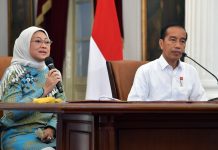 Menaker Sebut Perppu Cipta Kerja Beri Perlindungan Adapatif Bagi Pekerja FOTO: Menaker Ida Fauziyah dalam keterangan pers bersama Presiden RI Joko Widodo pada kesempatan lainya pada Jumat (16/09/2022) yang lalu. (Foto: Humas Setkab/Rahmat)