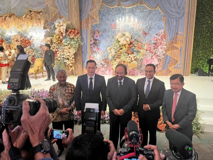 FOTO: Anies Baswedan tengah bersama Ketum Demokrat Agus Harimurti Yudhoyono, Ketum PKS Ahmad Syaikhu, Ketum NasDem Surya Paloh serta Mantan Wakil Presiden RI Jusuf Kalla.