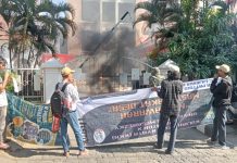 Soal Pasar Butung, Aktivis KEJAM: DPO tidak Tidak Dapat Lakukan Upaya Hukum Pra Peradilan FOTO: Aktivis Kejam yang didominasi mahasiswa itu Senin, (12/9/2022) menggelar aksi di Pengadilan Negeri Makassar