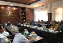 Bapemperda Sulsel Konsultasi Ranperda Pesantren ke DPRD Jawa Timur FOTO: Bapemperda Sulsel melakukan konsultasi Pra Pembahasan Ranperda tentang Fasilitasi Penyelenggaraan Pesantren dan Pendidikan Keagamaan Islam ke DPRD Provinsi Jawa Timur.