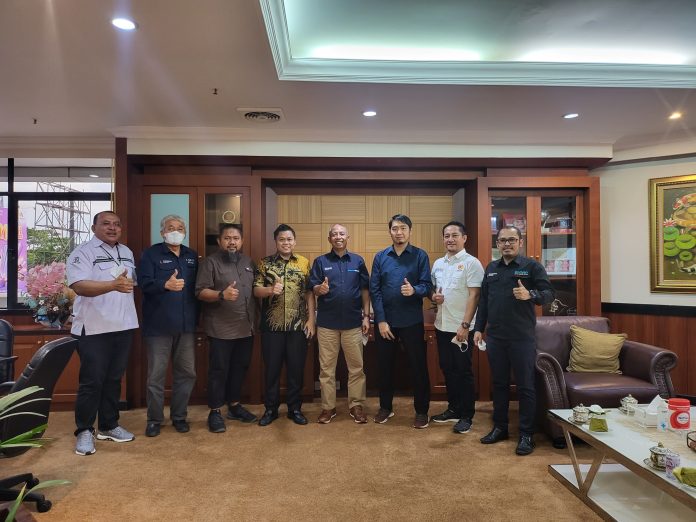 FOTO: Pimpinan Wilayah BRI Sulawesi, Rachman Arif Regional CEO dan DireksiPT.SCI (Perseroda Sulsel)