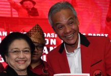 Ganjar Tidak Diundang Dalam Acara PDIP, Pengamat: Terkesan Sudah Diabaikan Keberadaannya FOTO: Ketua umum PDIP Megawati Soekarno Putri dan Ganjar Pranowo Gubernur Jawa Tengah dalam kesempatan lainnya.