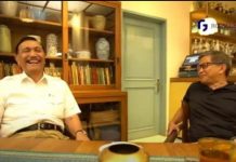 Menteri Segalanya, Bertemu di Kanal Youtube, Rocky Gerung Bilang LBP Punya Tongkat Musa Foto: Luhut Binsar Pandjaitan dan Rocky Gerung (Youtube/RGTV channel ID)